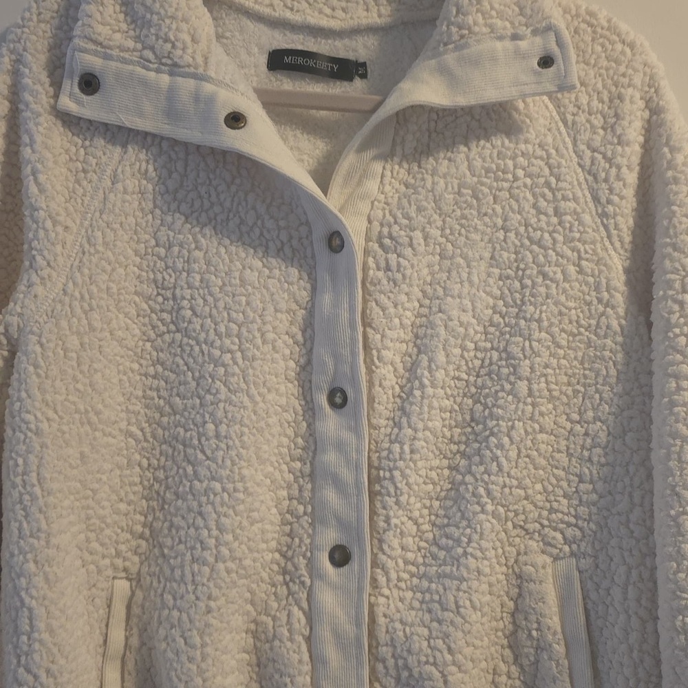 Women's Cozy White Sweater - Picture 5 of 11